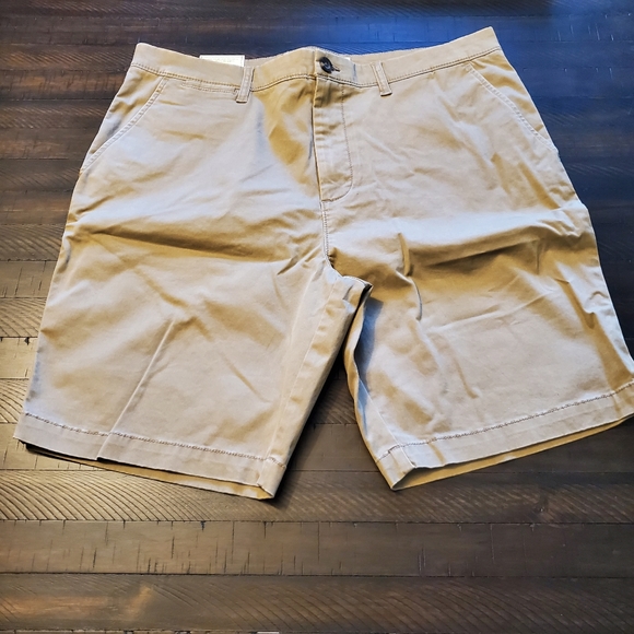 Other - Tricot St. Raphael Cotton Stretch Washed Short